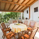Poklepovic * Jelsa (Hvar)
