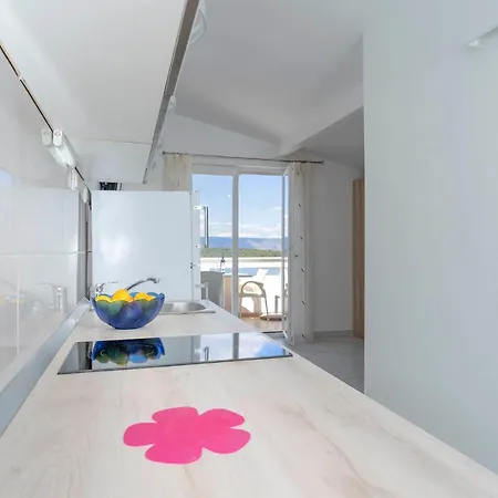 Poklepovic Apartamento *