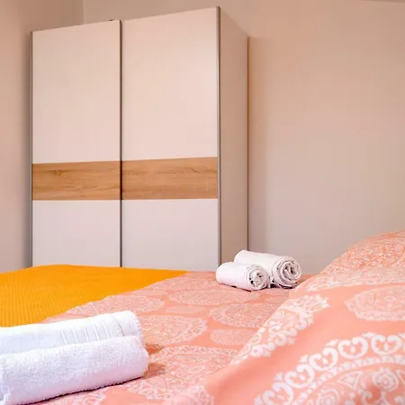 Poklepovic Apartamento Jelsa (Hvar)